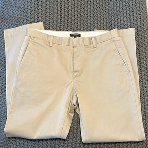 Banana Republic Aiden Chino